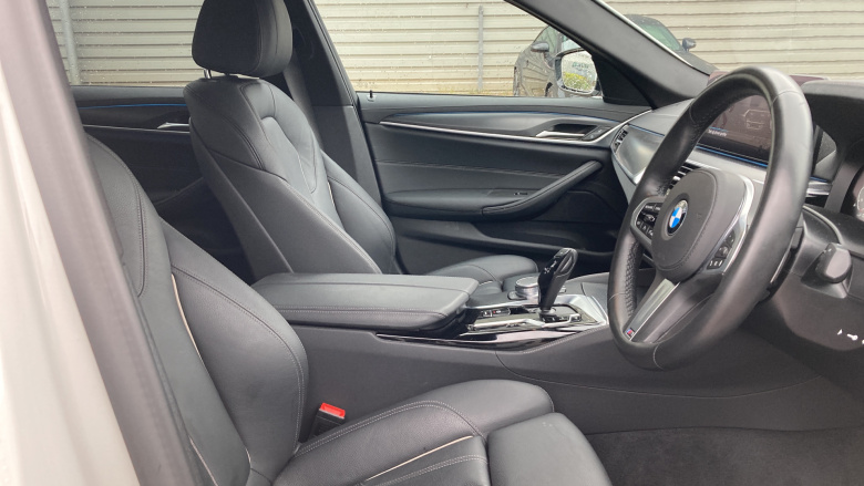 BMW 5 Series 530e M Sport 4dr Auto Saloon